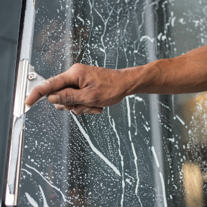 streifenfreie Reinigung von Fenstern